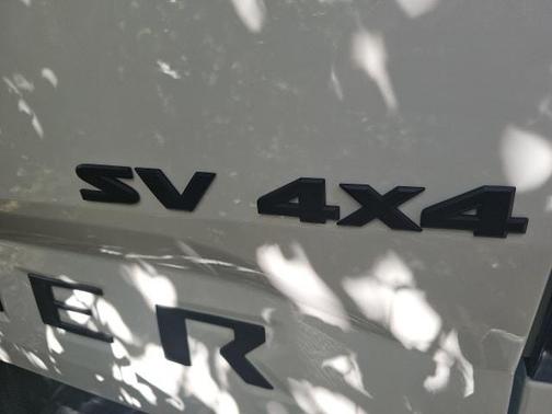2023 Nissan Frontier SV