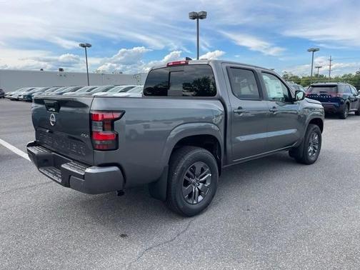 2025 Nissan Frontier SV
