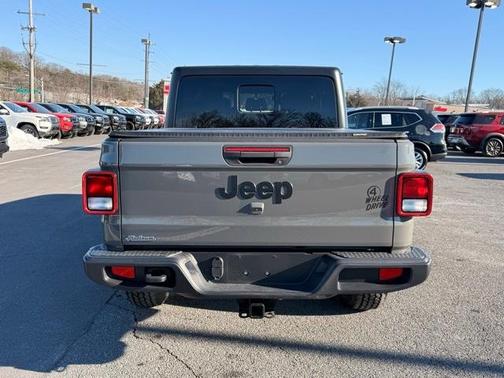 2023 Jeep Gladiator Sport