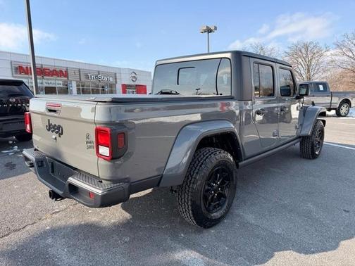 2023 Jeep Gladiator Sport