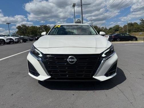 2024 Nissan Altima 2.5 SL