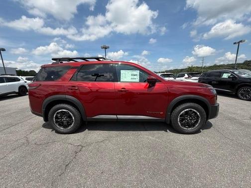 2025 Nissan Pathfinder Rock Creek