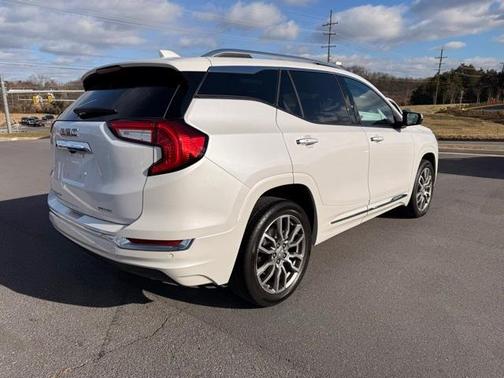 2023 GMC Terrain Denali