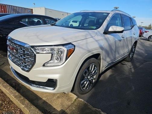 2023 GMC Terrain Denali