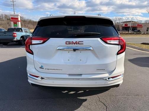 2023 GMC Terrain Denali