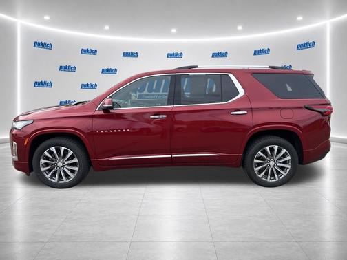 Radiant Red Tintcoat 2023 Chevrolet Traverse Premier