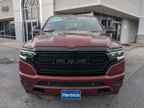 Delmonico Red Pearlcoat 2023 RAM 1500 Limited