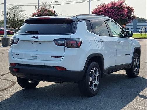 2022 Jeep Compass Trailhawk