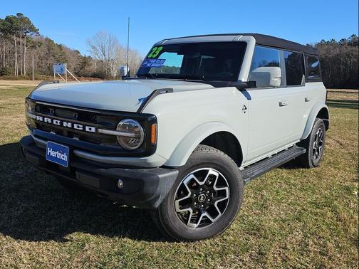 2023 Ford Bronco Outer Banks