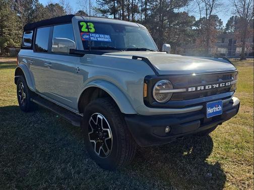 2023 Ford Bronco Outer Banks