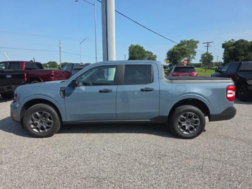 Azure Gray Metallic Tri-Coat 2025 Ford Maverick XLT