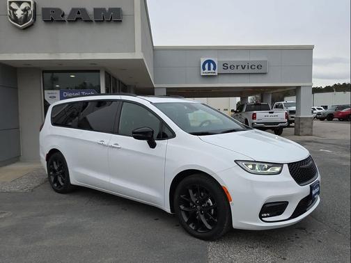 2026 Chrysler Pacifica Limited