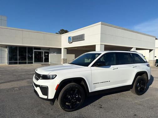 Bright White Clearcoat 2026 Jeep Grand Cherokee Limited