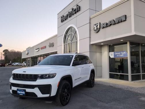 2026 Jeep Grand Cherokee Altitude