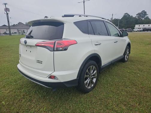 2017 Toyota RAV4 Hybrid SE