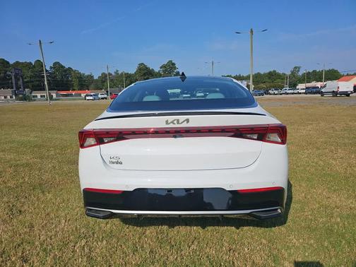2023 Kia K5 EX