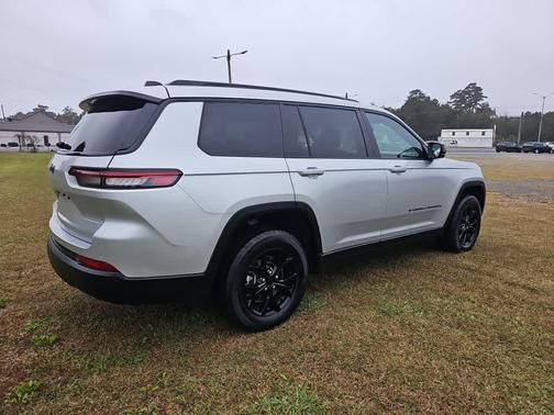 2024 Jeep Grand Cherokee L Altitude