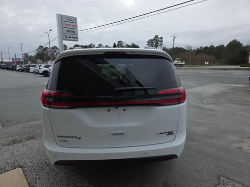 2026 Chrysler Pacifica Limited