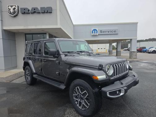 2026 Jeep Wrangler 4-Door Sahara 4x4
