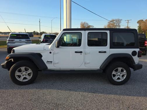 2022 Jeep Wrangler Unlimited Sport