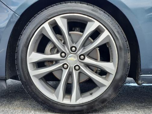 2021 Chevrolet Malibu FWD LT