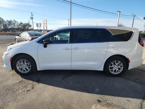 2025 Chrysler Pacifica L