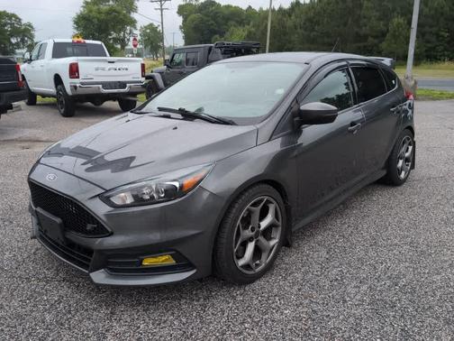 MAGNETIC 2017 Ford Focus ST