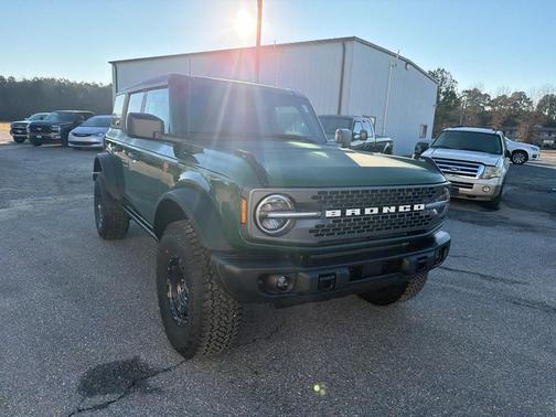 2025 Ford Bronco Badlands