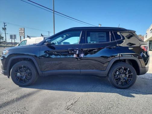 2025 Jeep Compass Latitude