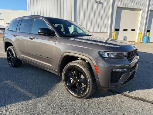 Baltic Gray Metallic Clearcoat 2026 Jeep Grand Cherokee Limited