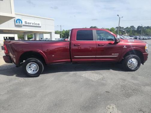 2023 RAM 3500 Limited Crew Cab 4x4 8' Box