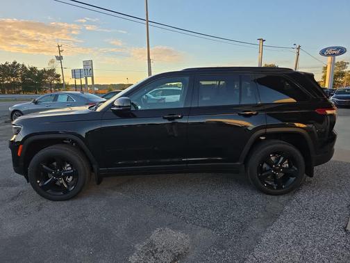 2025 Jeep Grand Cherokee Altitude