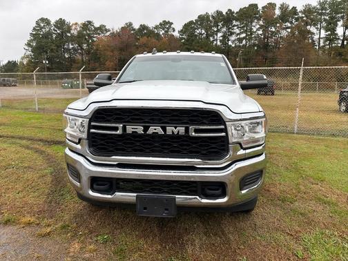 2022 RAM 2500 Tradesman Crew Cab 4x4 6'4' Box