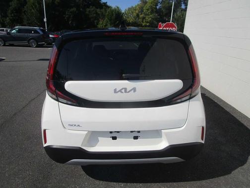2023 Kia Soul S