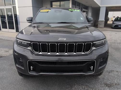 2022 Jeep Grand Cherokee Overland