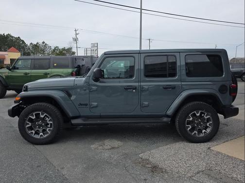2026 Jeep Wrangler 4-Door Sahara 4x4