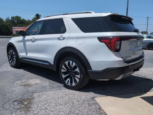 STAR WHITE MET TRI-COAT 2026 Ford Explorer Platinum