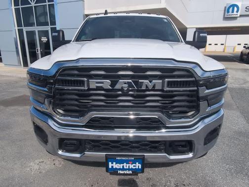 2026 RAM 2500 Big Horn Crew Cab 4x4 6'4' Box