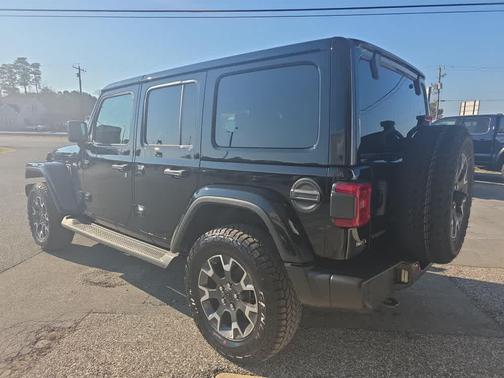 2026 Jeep Wrangler 4-Door Sahara 4x4