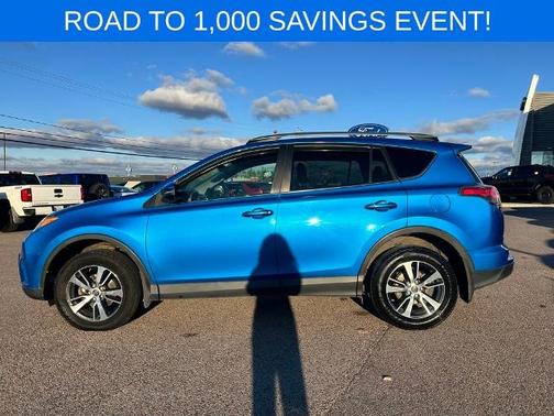 2017 Toyota RAV4 XLE