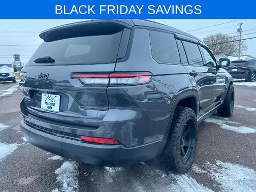 2023 Jeep Grand Cherokee LAREDO