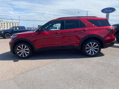 2022 Ford Explorer ST-LINE