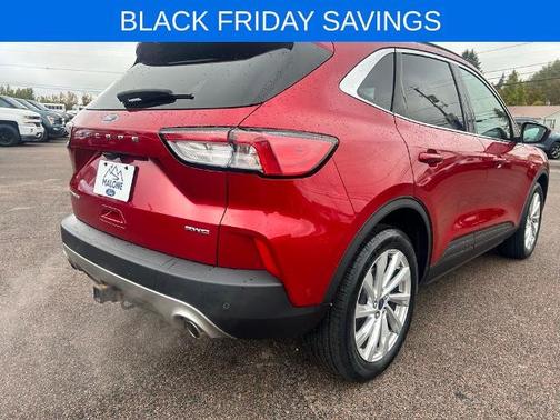 2022 Ford Escape TITANIUM