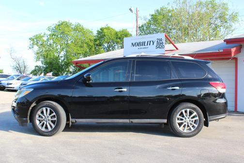 Super Black 2014 Nissan Pathfinder SV