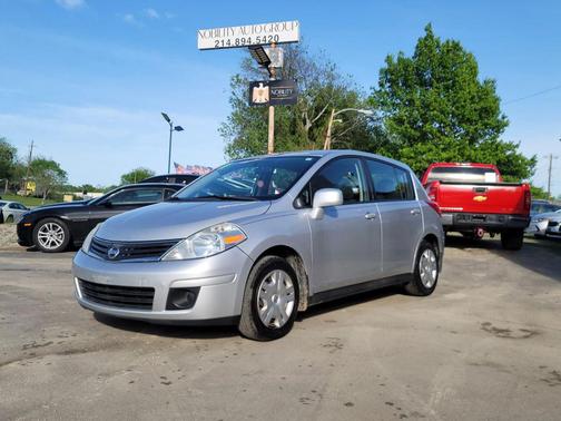 2011 Nissan Versa 1.8 S