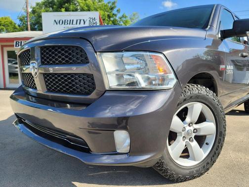 Deep Cherry Red Crystal Pearlcoat 2014 RAM 1500 Tradesman/Express