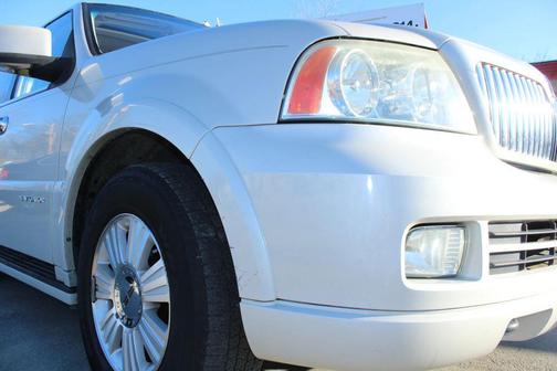 2005 Lincoln Navigator Sport Utility 4D