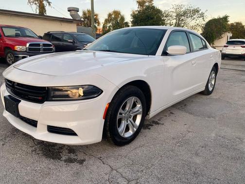 2019 Dodge Charger SXT