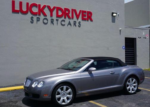 Photo 2 of 32 of 2007 Bentley Continental GT