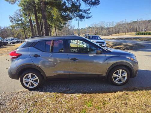 2020 Nissan Kicks S